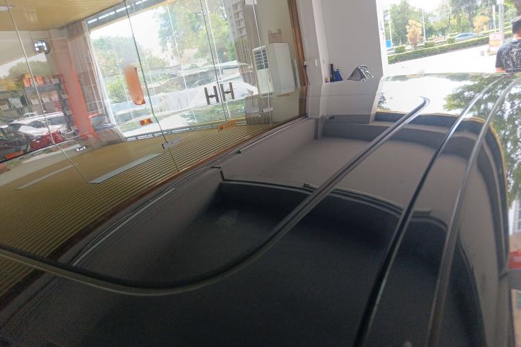 Used BMW 5 Series 2014 525Li Luxury Design Package Roof