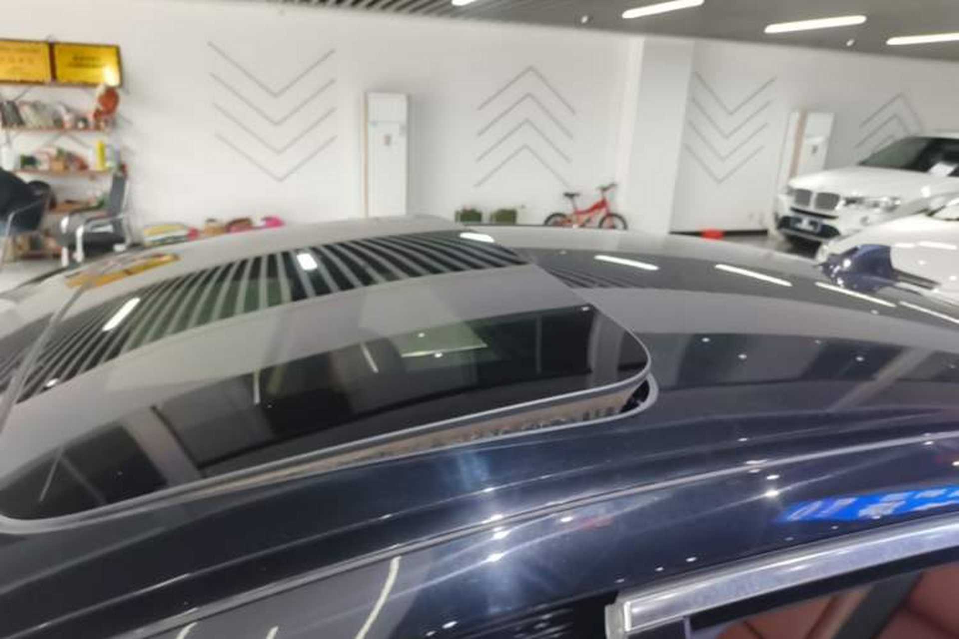 Used BMW 5 Series 2014 525Li Leading Model Roof