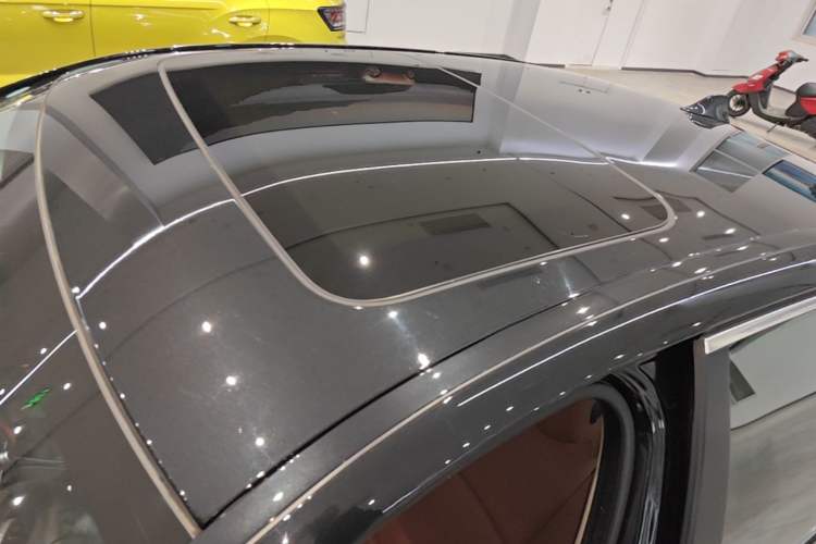 Used BMW 5 Series 2014 525Li Leading Model Roof