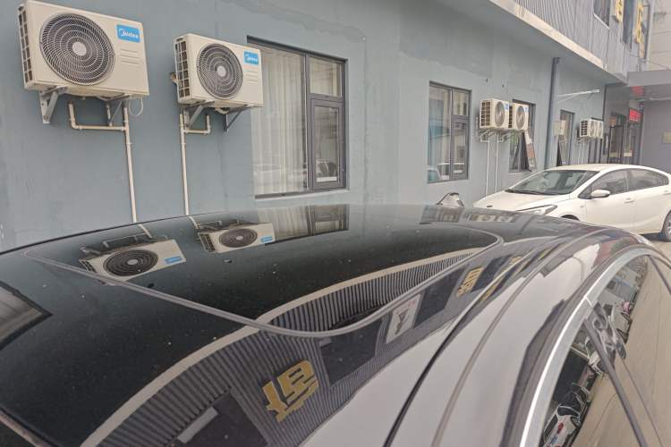 Used BMW 5 Series 2014 525Li Luxury Design Package Roof