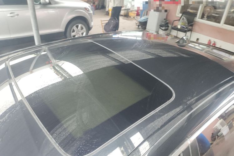 Used BMW 5 Series 2014 525Li Leading Model Roof