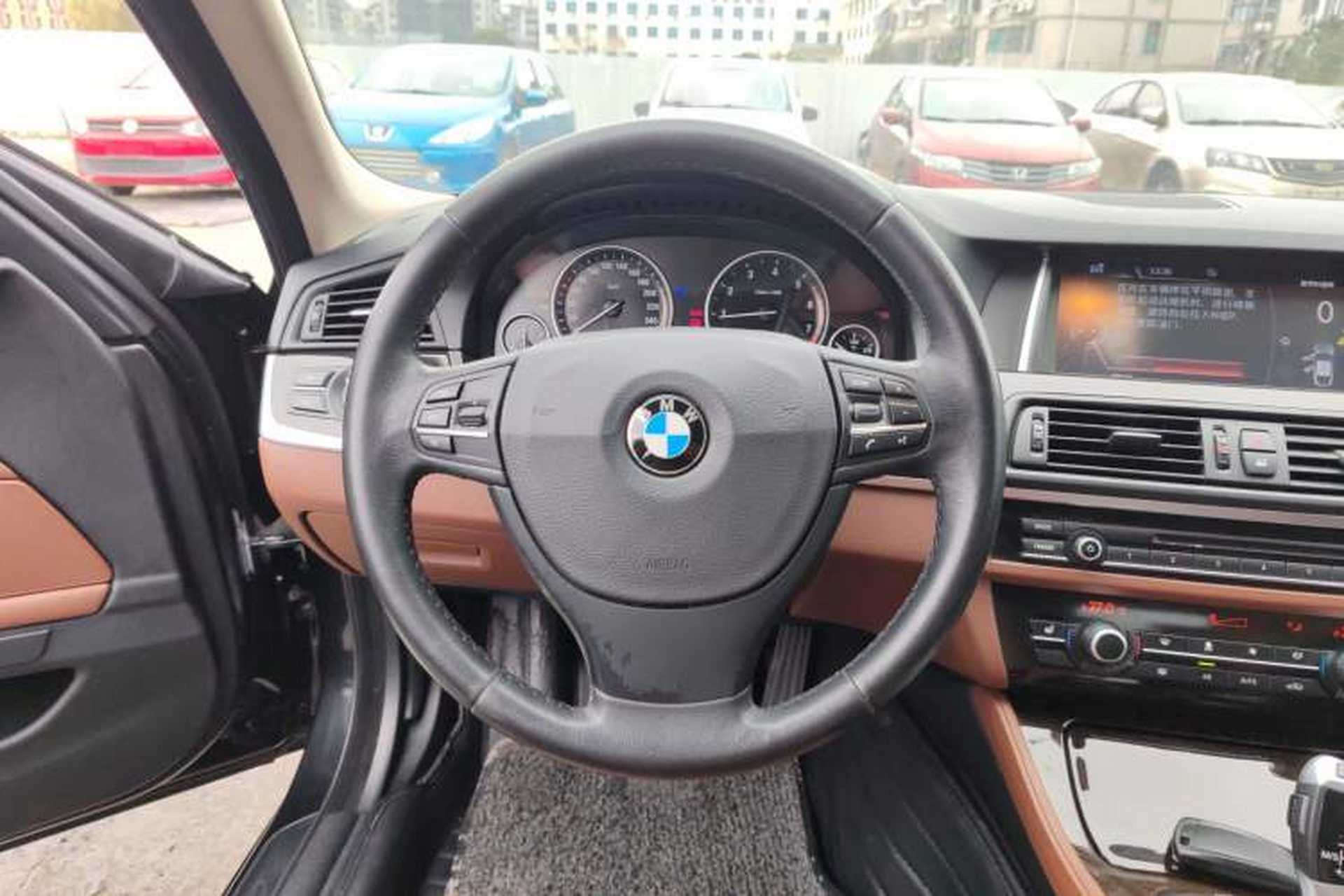 Used BMW 5 Series 2014 525Li Leading Model Steering Wheel