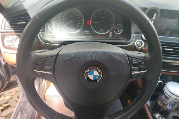 Used BMW 5 Series 2014 525Li Leading Model Steering Wheel