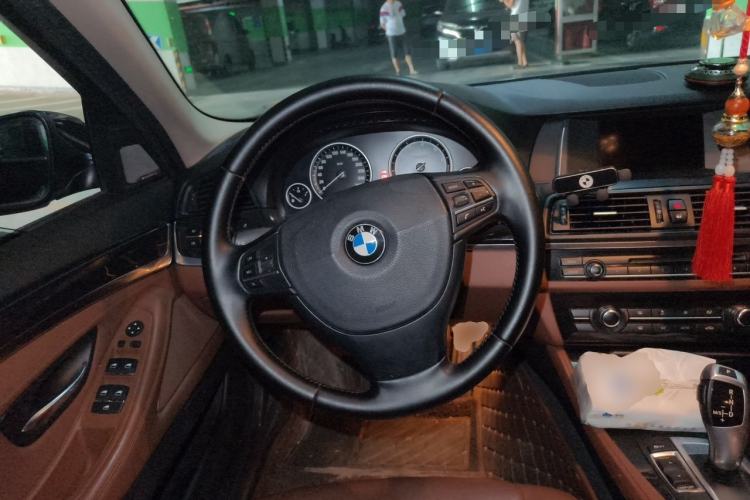 Used BMW 5 Series 2014 520Li Elegant Model Steering Wheel