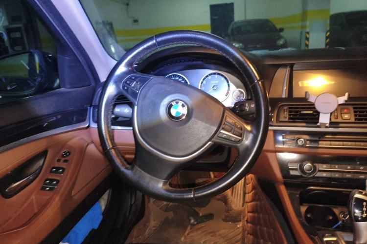 Used BMW 5 Series 2014 520Li Elegant Model Steering Wheel
