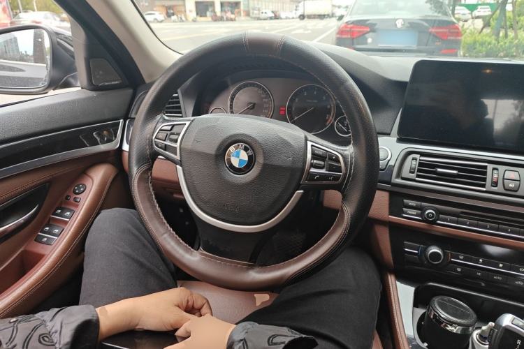 Used BMW 5 Series 2014 520Li Elegant Model Steering Wheel