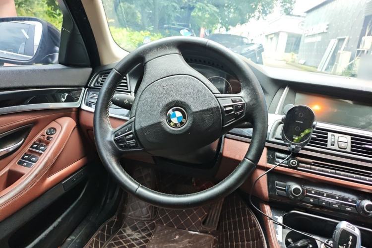 Used BMW 5 Series 2014 520i Elegant Edition Steering Wheel