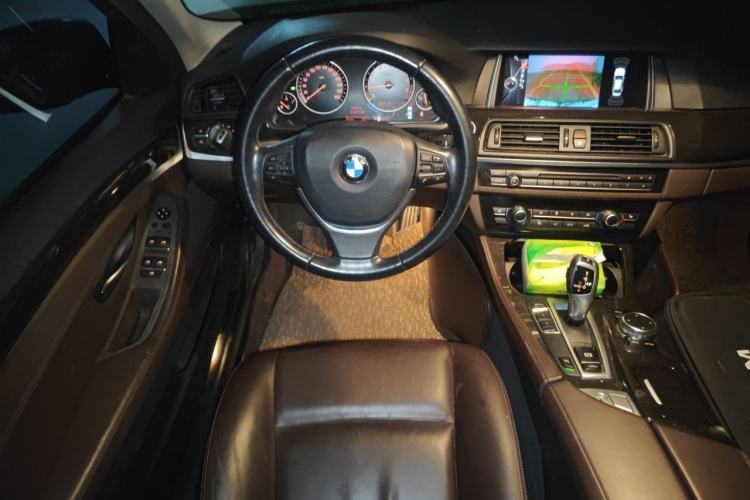 Used BMW 5 Series 2014 525Li Luxury Design Package Steering Wheel