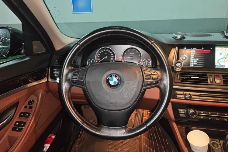 Used BMW 5 Series 2014 525Li Leading Model Steering Wheel
