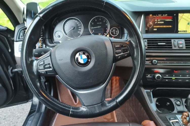 Used BMW 5 Series 2014 525Li Luxury Design Package Steering Wheel