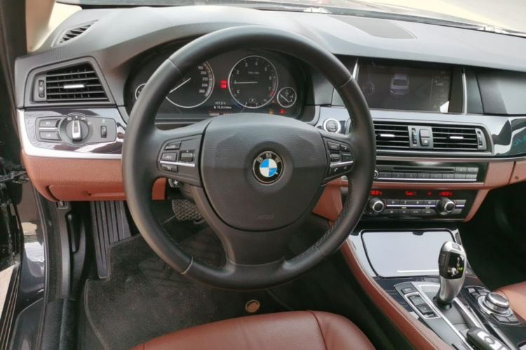 Used BMW 5 Series 2014 520Li Elegant Model Steering Wheel