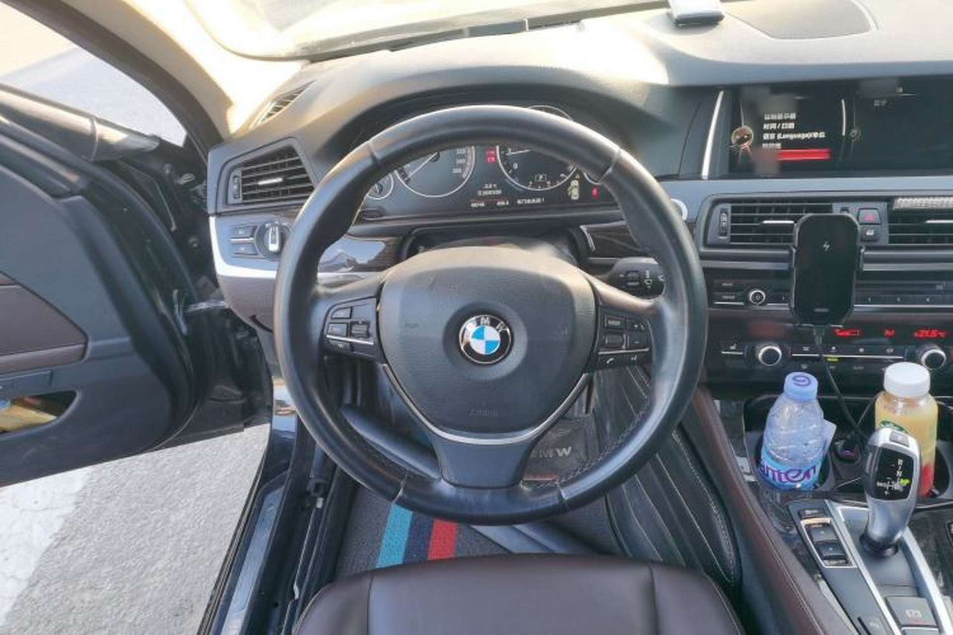 Used BMW 5 Series 2014 525Li Luxury Design Package Steering Wheel