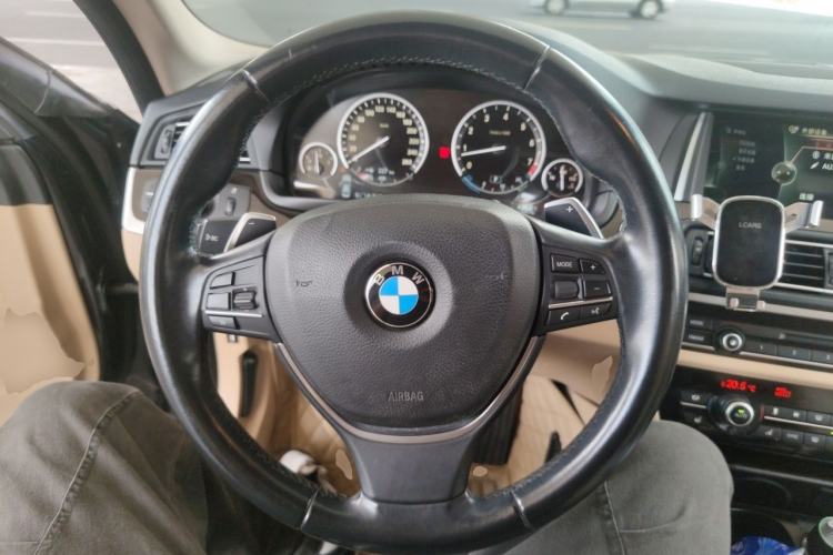 Used BMW 5 Series 2014 535Li Leading Model Steering Wheel