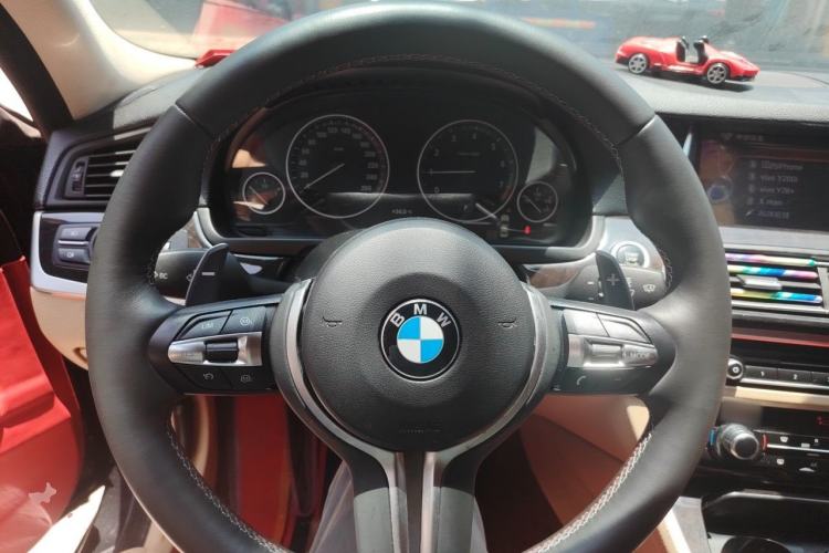 Used BMW 5 Series 2014 525Li Leading Model Steering Wheel