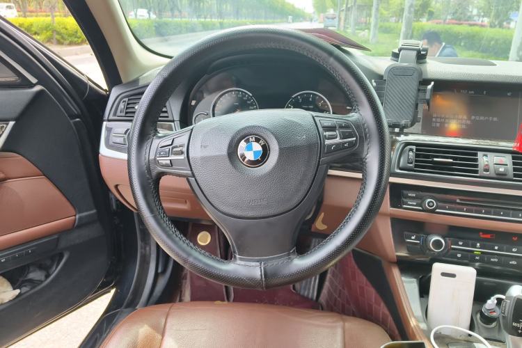 Used BMW 5 Series 2014 525Li Leading Model Steering Wheel