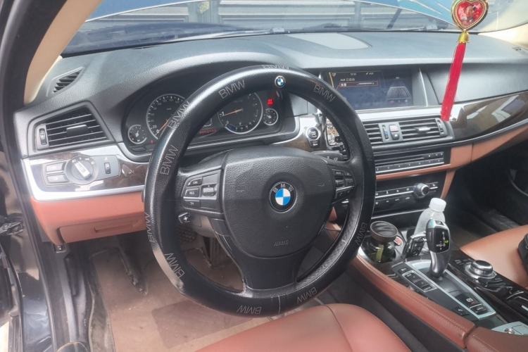 Used BMW 5 Series 2014 525Li Leading Model Steering Wheel