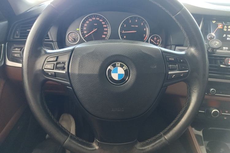Used BMW 5 Series 2014 520Li Elegant Model Steering Wheel