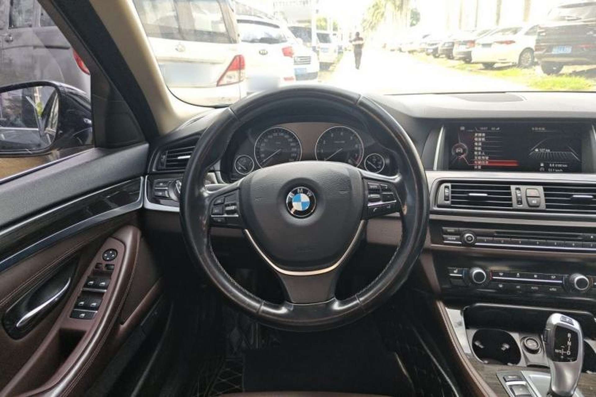 Used BMW 5 Series 2014 535Li Luxury Design Package Steering Wheel