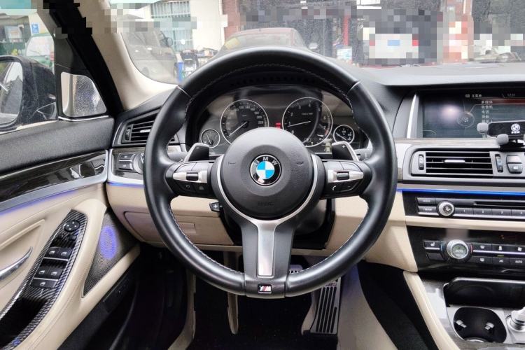 Used BMW 5 Series 2014 525Li Luxury Design Package Steering Wheel
