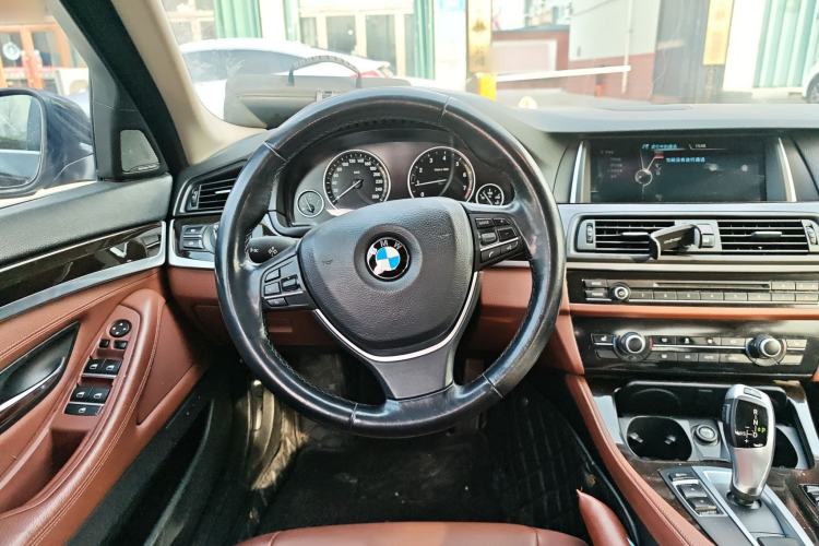 Used BMW 5 Series 2014 528Li xDrive Premium Edition Steering Wheel