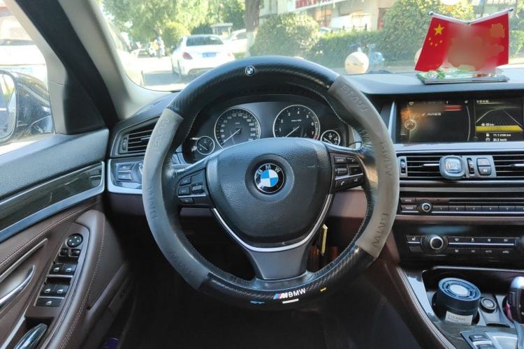 Used BMW 5 Series 2014 525Li Luxury Design Package Steering Wheel