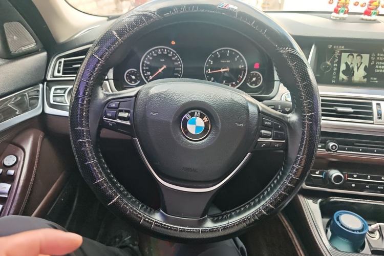 Used BMW 5 Series 2014 525Li Luxury Design Package Steering Wheel