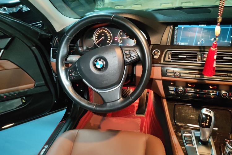 Used BMW 5 Series 2014 528Li Leading Model Steering Wheel