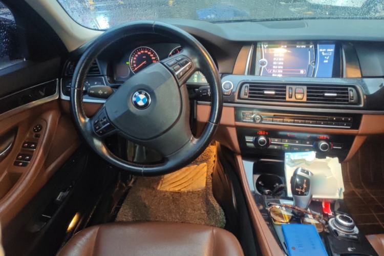 Used BMW 5 Series 2014 520i Elegant Edition Steering Wheel