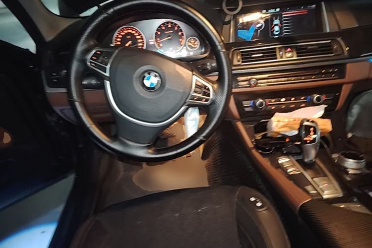 Used BMW 5 Series 2014 520i Elegant Edition Steering Wheel