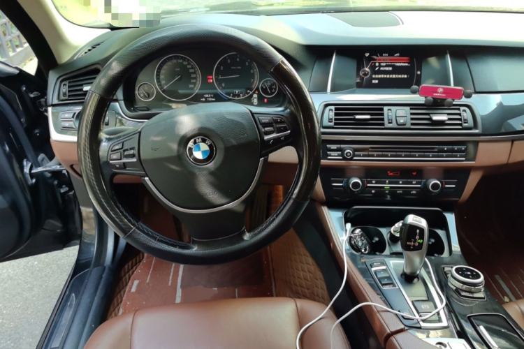 Used BMW 5 Series 2014 520Li Elegant Model Steering Wheel
