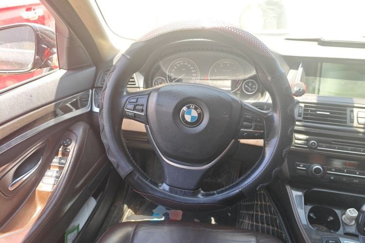 Used BMW 5 Series 2014 525Li Luxury Design Package Steering Wheel
