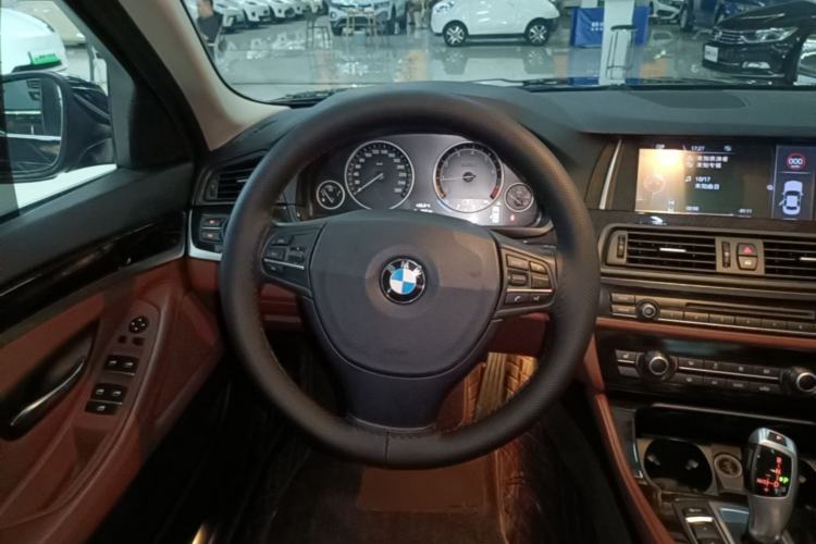 Used BMW 5 Series 2014 525Li Leading Model Steering Wheel