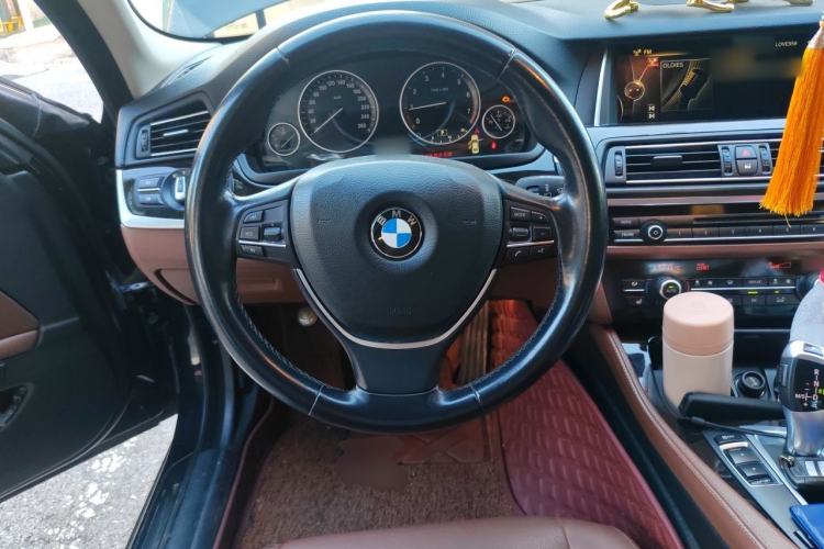 Used BMW 5 Series 2014 528Li Leading Model Steering Wheel