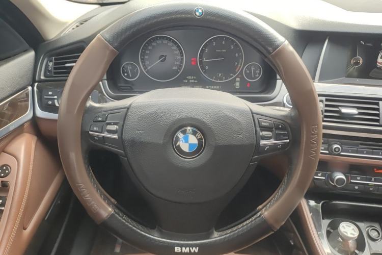 Used BMW 5 Series 2014 525Li Leading Model Steering Wheel