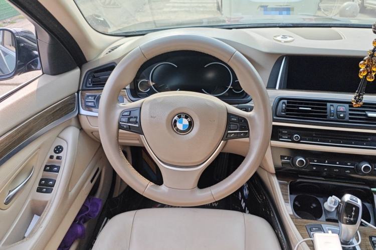 Used BMW 5 Series 2014 525Li Fashion Design Package Steering Wheel