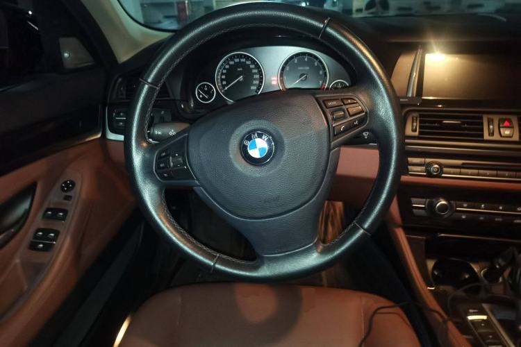 Used BMW 5 Series 2014 520i Elegant Edition Steering Wheel