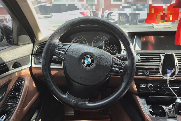 Used BMW 5 Series 2014 520Li Elegant Model Steering Wheel