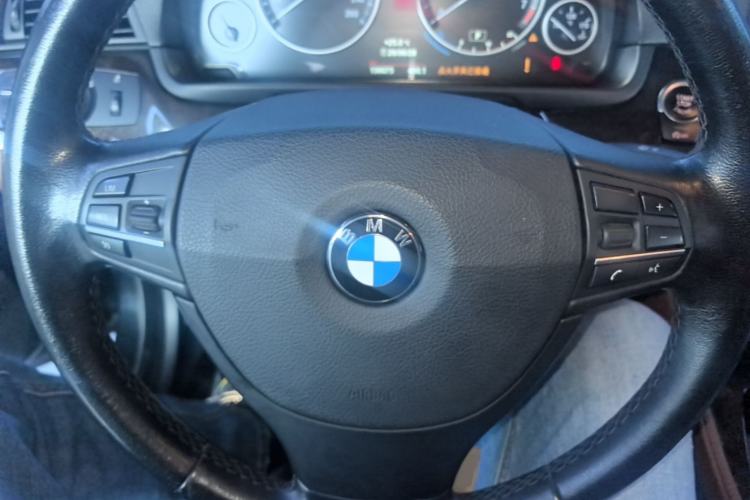 Used BMW 5 Series 2014 525Li Leading Model Steering Wheel