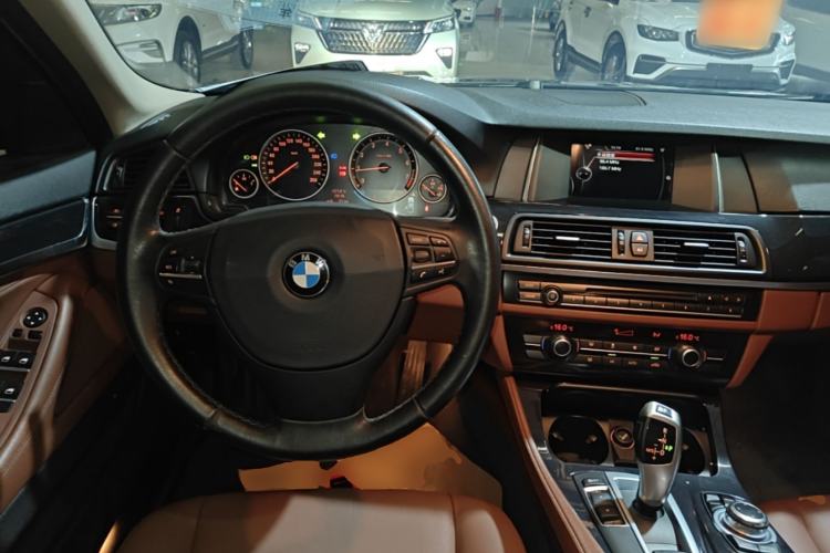 Used BMW 5 Series 2014 520Li Elegant Model Steering Wheel