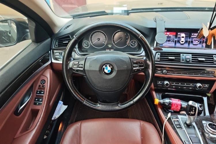 Used BMW 5 Series 2014 525Li Leading Model Steering Wheel