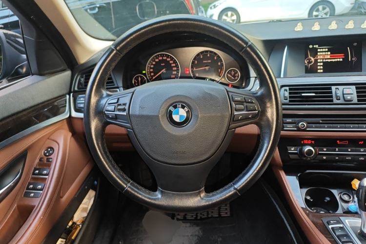 Used BMW 5 Series 2014 525Li Leading Model Steering Wheel