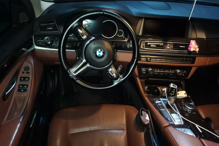 Used BMW 5 Series 2014 528Li Leading Model Steering Wheel