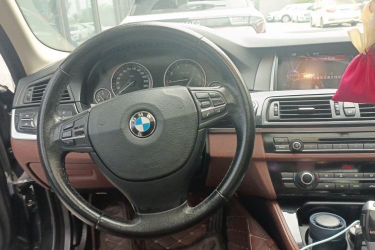 Used BMW 5 Series 2014 520Li Elegant Model Steering Wheel