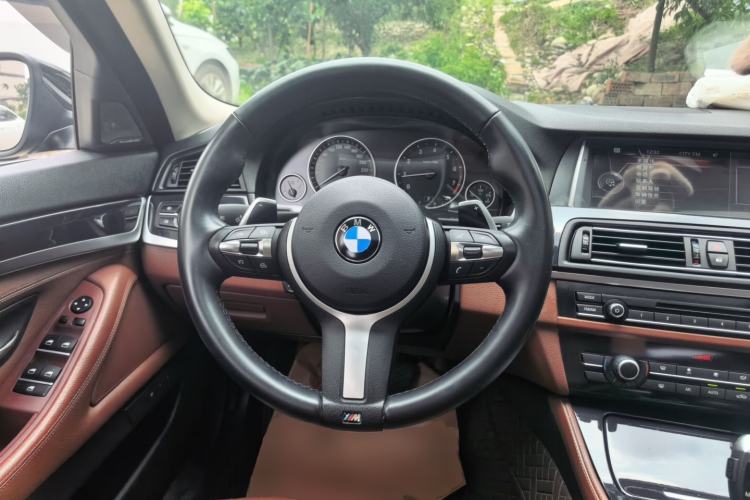 Used BMW 5 Series 2014 520Li Elegant Model Steering Wheel