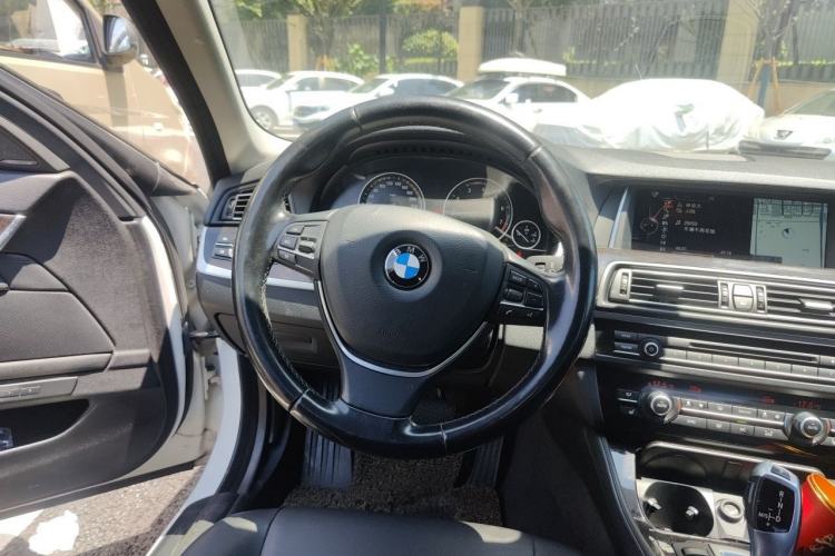 Used BMW 5 Series 2014 528Li Leading Model Steering Wheel