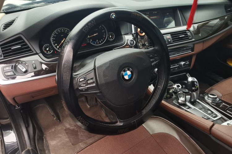 Used BMW 5 Series 2014 525Li Leading Model Steering Wheel
