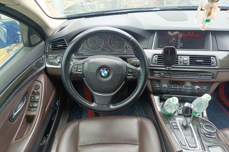 Used BMW 5 Series 2014 525Li Luxury Design Package Steering Wheel