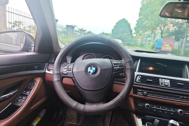 Used BMW 5 Series 2014 520Li Elegant Model Steering Wheel