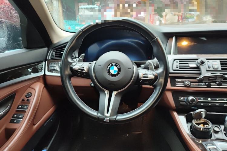 Used BMW 5 Series 2014 525Li Leading Model Steering Wheel
