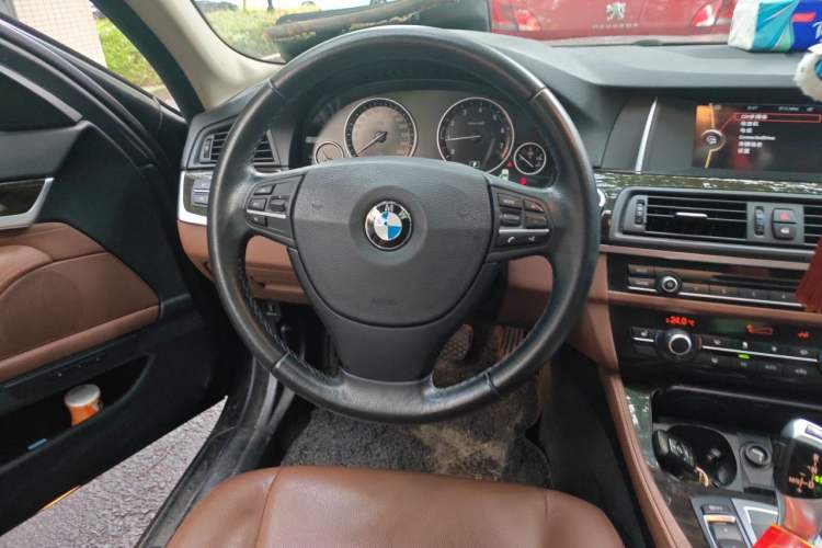 Used BMW 5 Series 2014 525Li Leading Model Steering Wheel